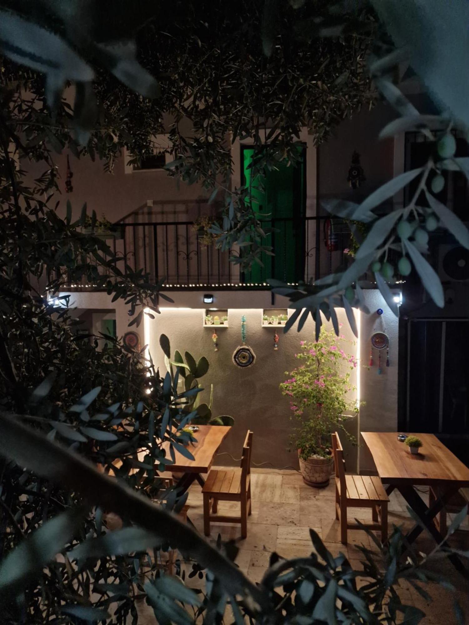 Otelia Pansiyon Ayvalı 외부 사진